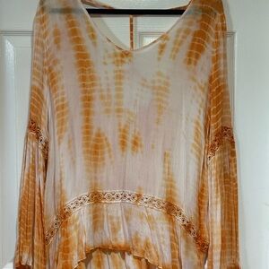 VENUS Orange and Cream Tie-Dye V-Neck Peasant Tunic